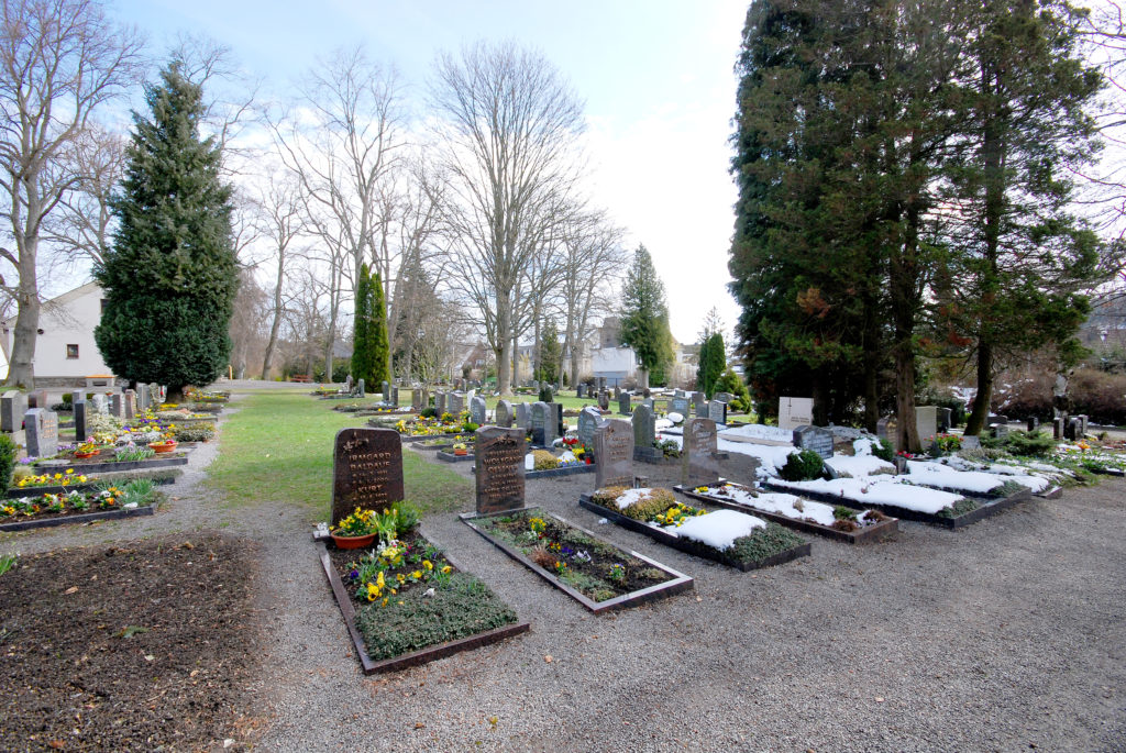Friedhof Olbernhau - mehrere Gräber