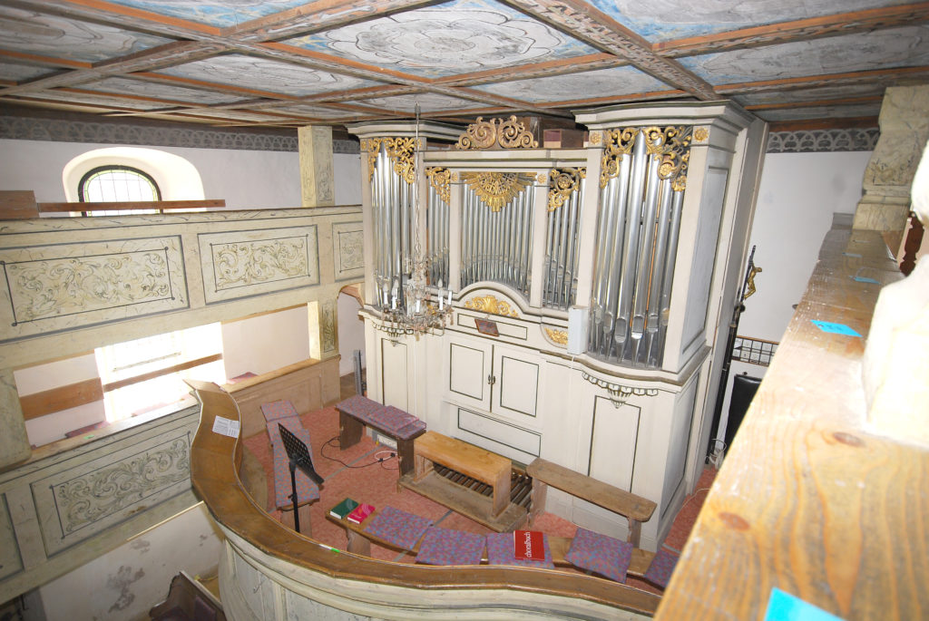 Kirche Dörnthal - Orgel mit Orgelempore